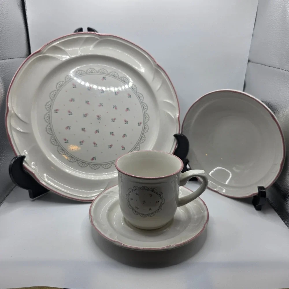 Victoriana by CHD 1988 setting for 3 Dinner Plate, Bowl, Cup, Saucer 90s Cottage